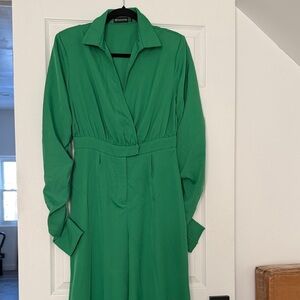 PrettyLittleThing Vibrant Green Long Sleeve Dress
